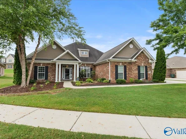 2272 Towne Park Dr, Huntsville, AL 35803