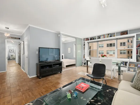 20 East 9th Street image 2 of 21