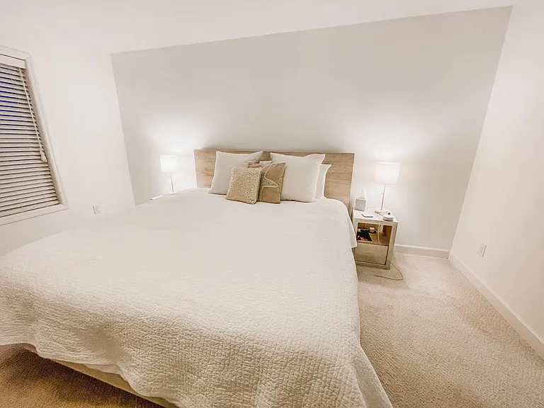 Large primary bedroom