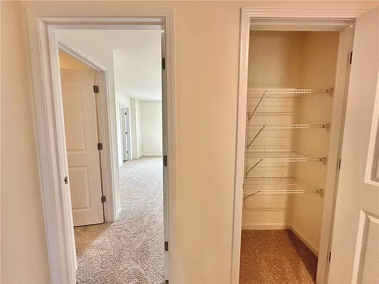467 Seaborn Cir — Photo 12