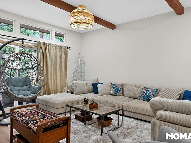 978 Glenrock Ct #1 — Photo 5