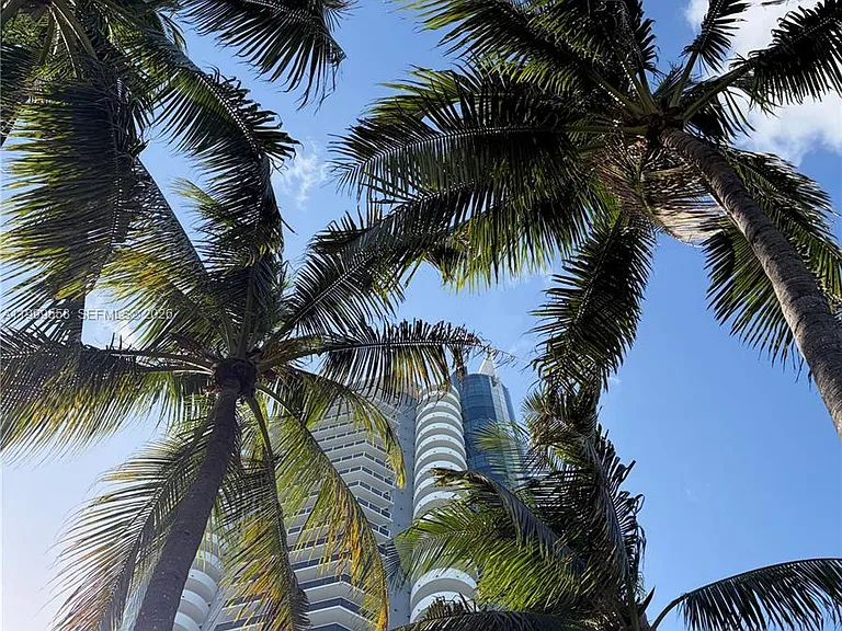 6301 Collins Ave #1207 — Photo 39
