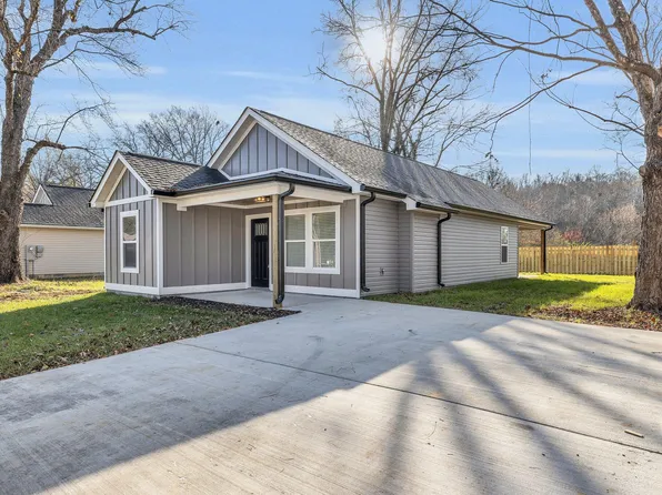 109 Shearer Dr, Rossville, GA 30741