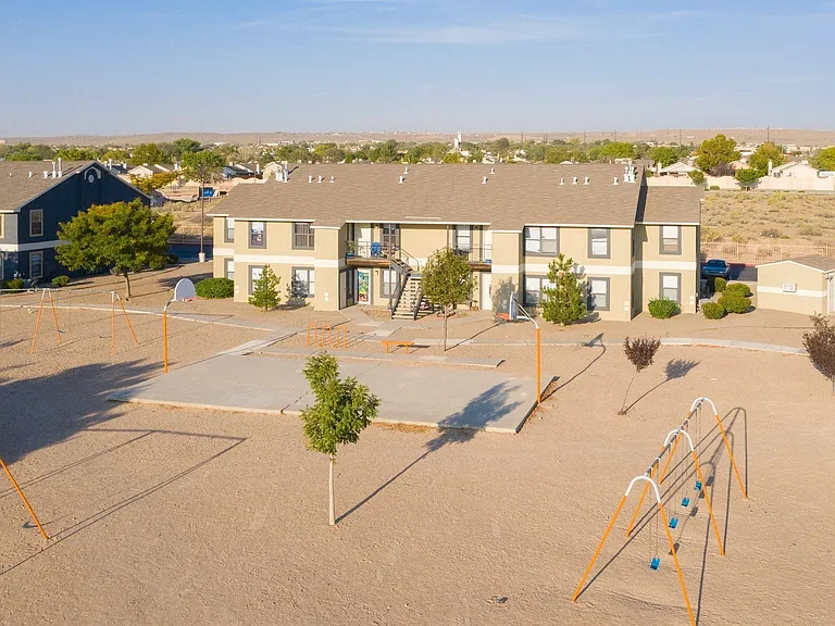 Crescent Ridge — Photo 25