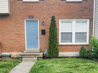 207 Hedgewood Ct, Lexington, KY 40509