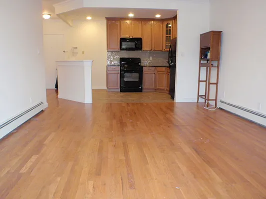Rented by MAC Realty NY | media 19