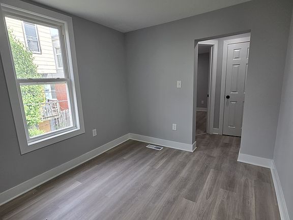 3rd image of 2924 Limond Pl