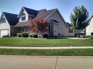 1300 28th Ave, Silvis, IL 61282