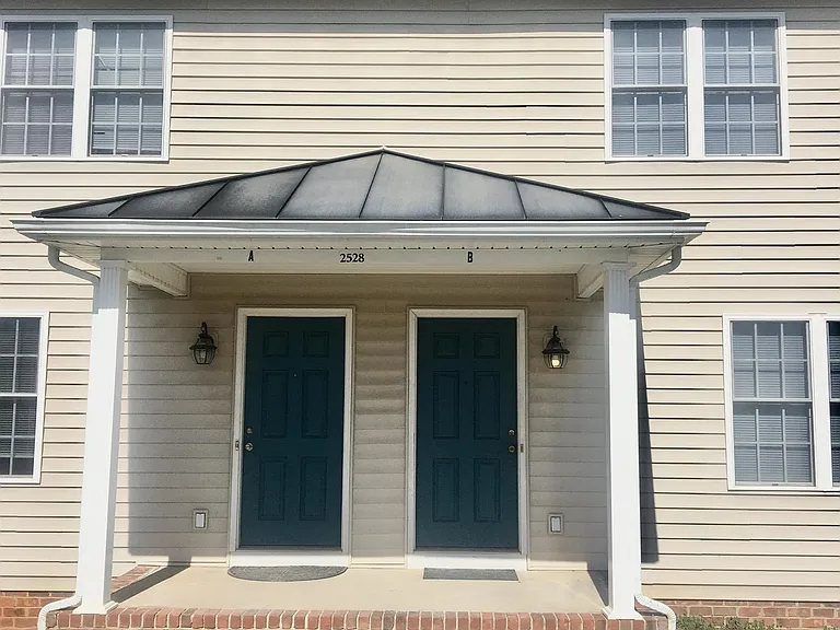 2528 Old Forest Rd #A — Photo 27