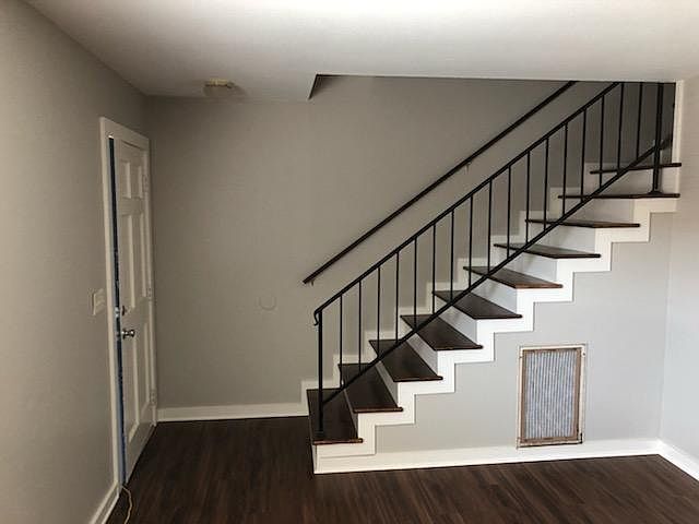 1st image of 2908 Williamsburg Ln