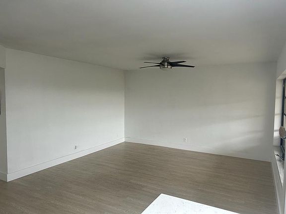 5th image of 651 Pine Dr