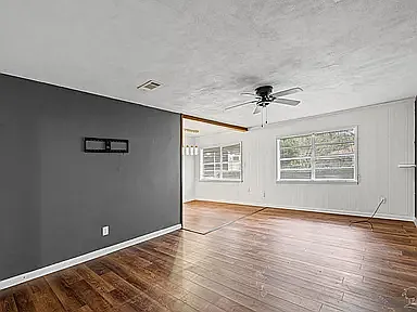 625 Edgecliff Dr — Photo 19