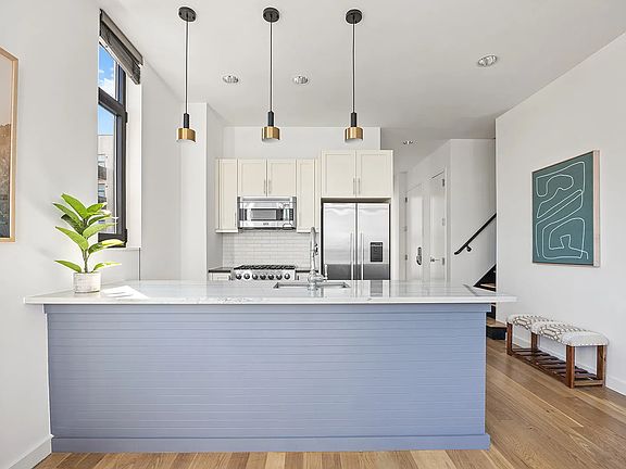 3rd image of 538 Union Ave #A