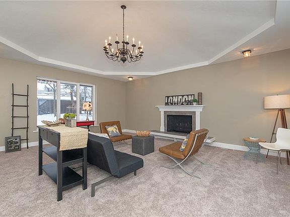 2nd image of 3027 Van Aken Blvd