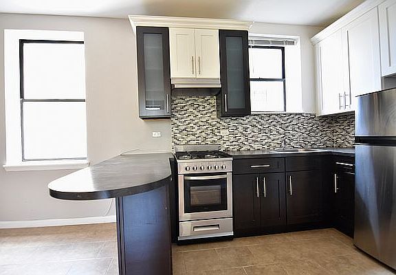 3rd image of 707 Saint Nicholas Ave #5CC