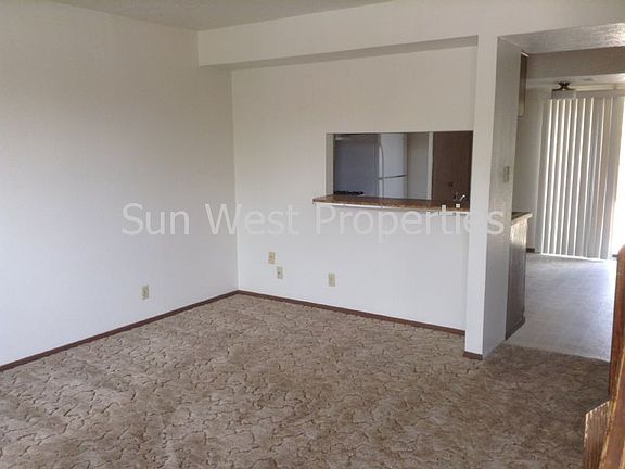 2nd image of 1701 Cliffside Dr APT B