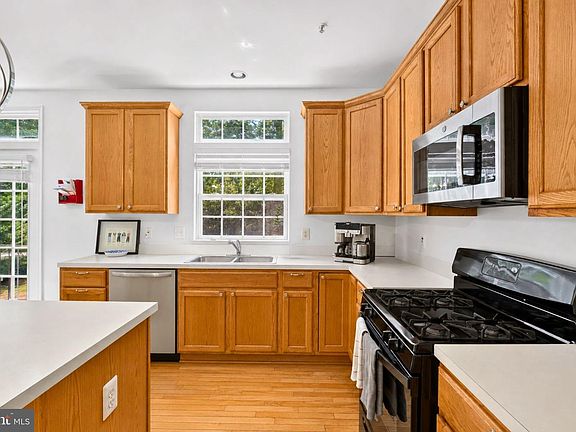 5th image of 1607 Felwood St