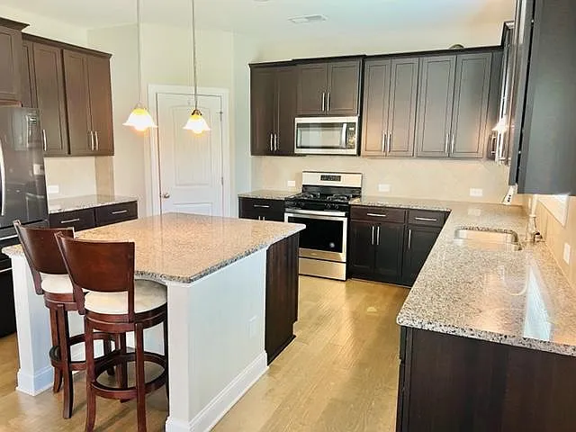 238 Gordon Park Blvd — Photo 8