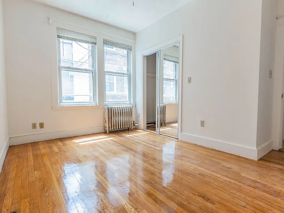 10 Scottfield Rd #4