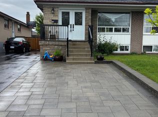 139 Duncanwoods Dr #W05, Toronto, ON M9L2E2