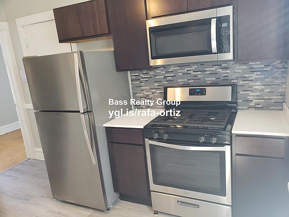 5th image of 2925 W Diversey Ave #3F