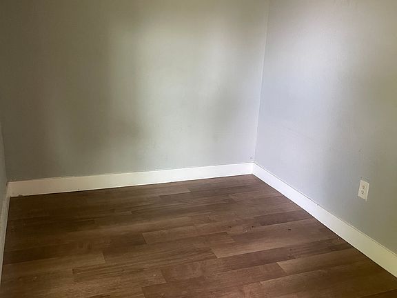 2nd image of 1502 Lagonda Ave #4D