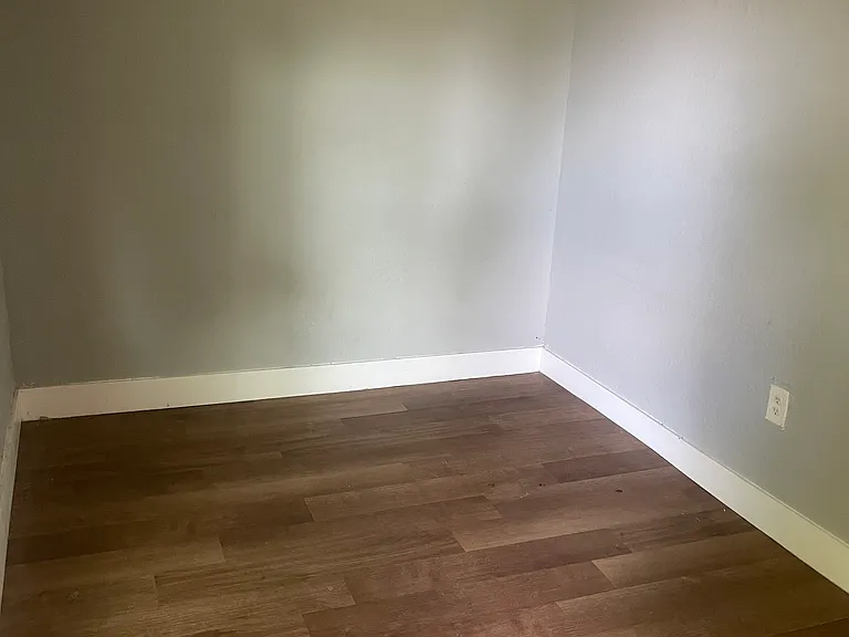 1502 Lagonda Ave #4D — Photo 2