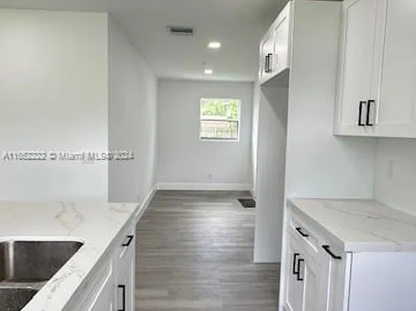 10220 Caribbean Blvd, Cutler Bay, FL 33189