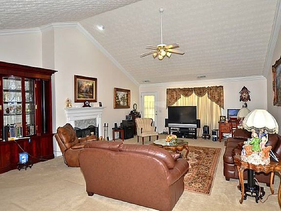 5th image of 6258 Saddlehorse Dr