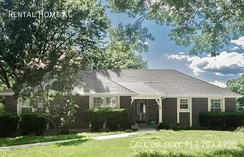 7800 Noland Rd — Photo 1