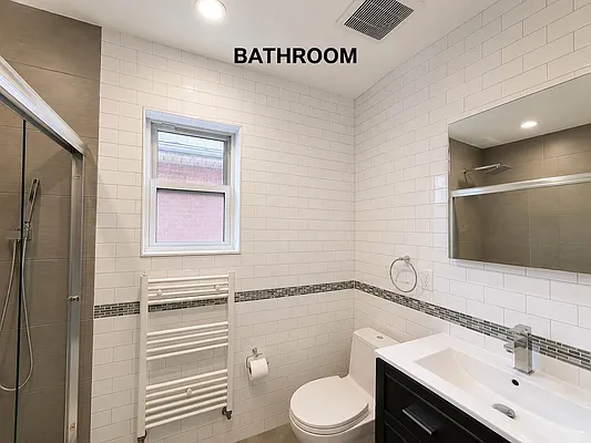 Bathroom, photo 1