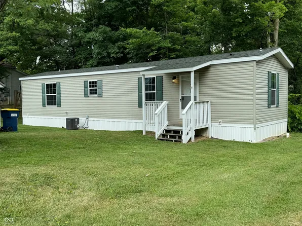 501 Moore Ct, Greencastle, IN 46135