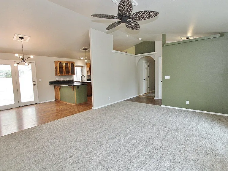 6153 N Portsmouth Ave — Photo 14