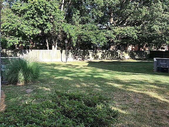 5th image of 1016 Autumn Woods Ln APT 102