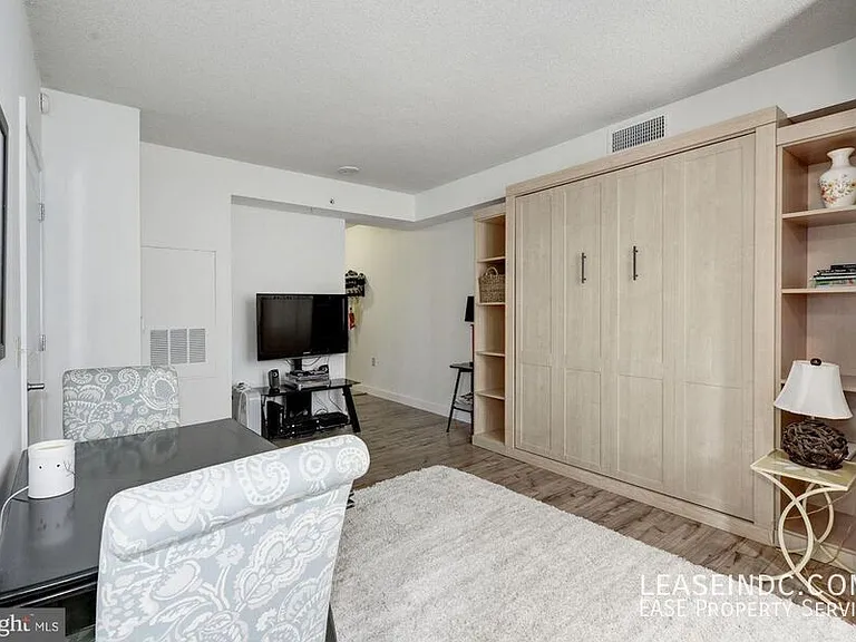 555 Massachusetts Ave NW #314 — Photo 7
