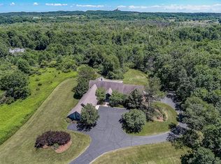 6417 Saint Patricks Ln, Hartford, WI 53027
