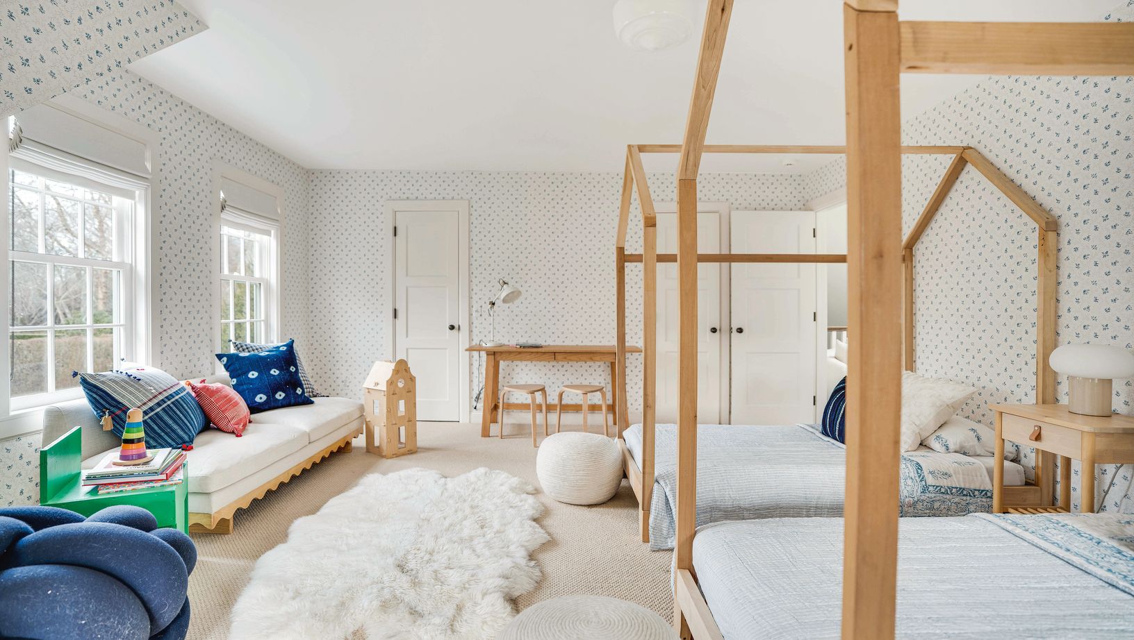  Second floor bedroom2