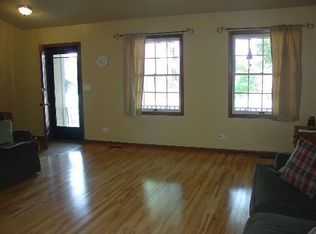 740 Alice Pl, Elgin, IL 60123