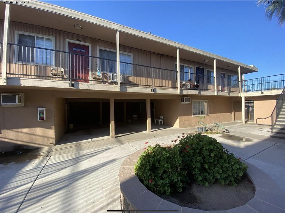 1st image of 404 S Chestnut Ave #3umcjkz8a
