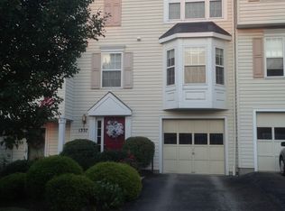 1337 Meadowbrook Dr, Canonsburg, PA 15317