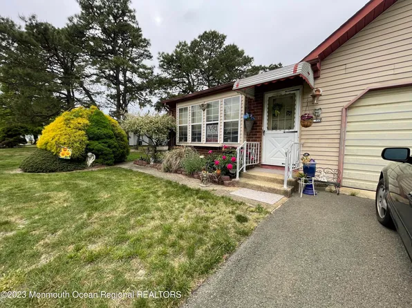 7 Berwick Street #A, Whiting, NJ 08759