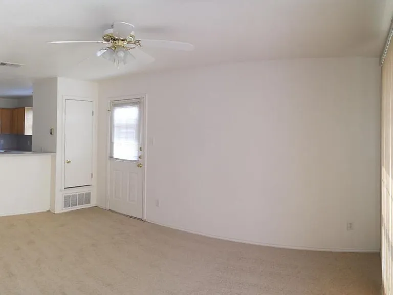 4303 Deek Dr — Photo 2