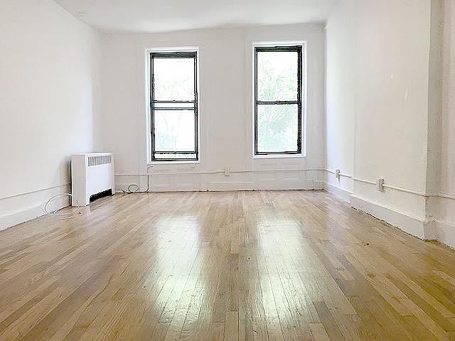 1st image of 245 E 94th St APT 4E