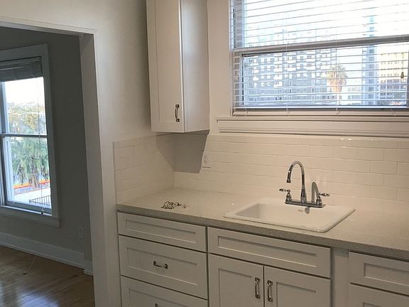 3rd image of 35 N Alboni Pl APT 501