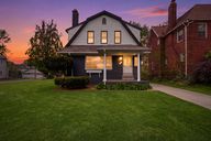 photo property thumbnail