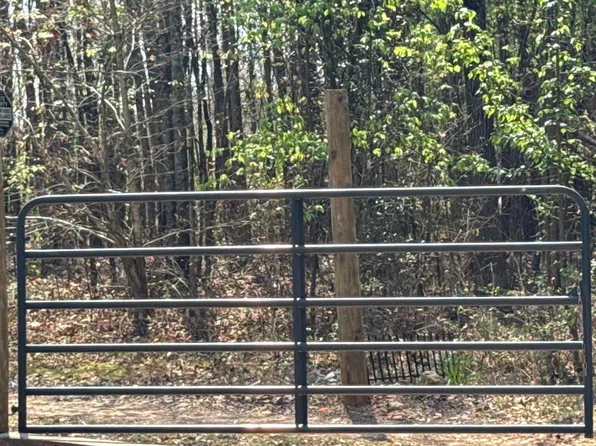 218 Hightower Trl, Jefferson, GA 30549