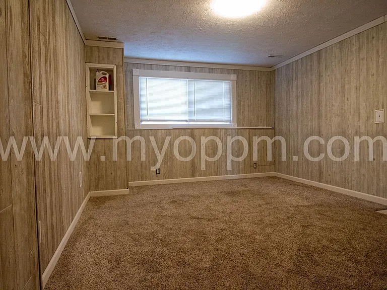 6711 S 75th Ave — Photo 24