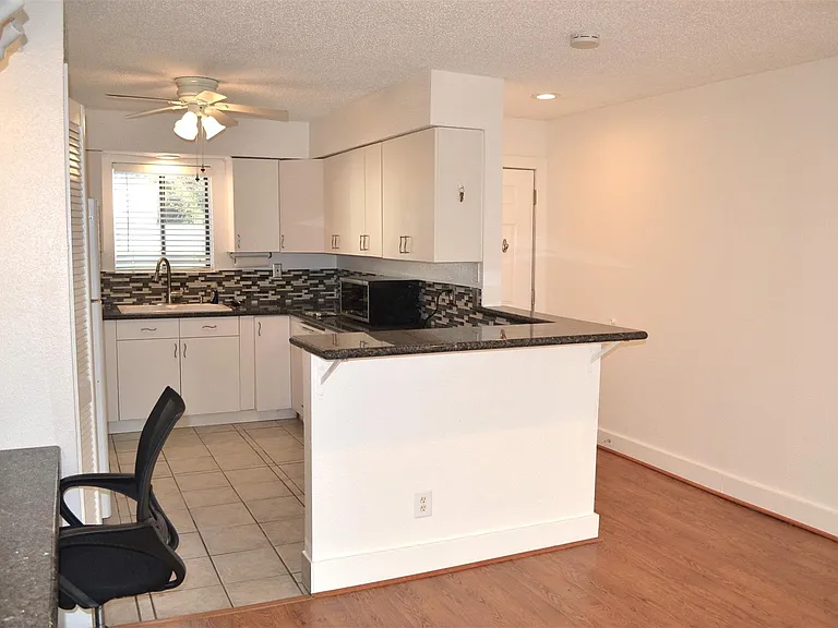 12100 Melville Dr #206B — Photo 6