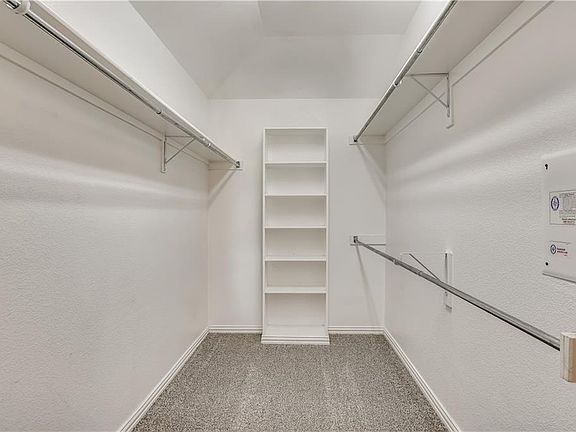 4th image of 759 Cedar Cove Dr