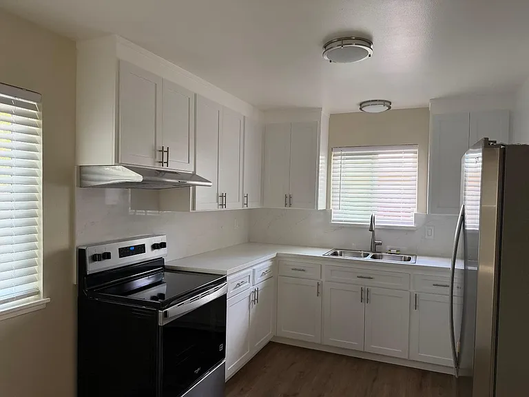 1172 Brace Ave #5 — Photo 9